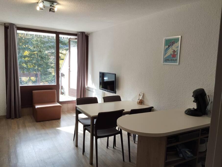 סן-שפרה Appartement Idealement Situe מראה חיצוני תמונה